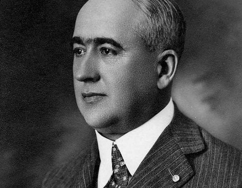 Par crtica o Milutinu Milankoviću